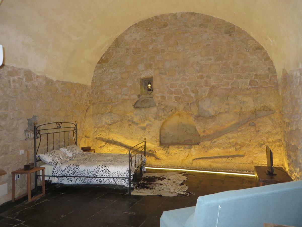 La Postierla Apartment Modica Bagian luar foto
